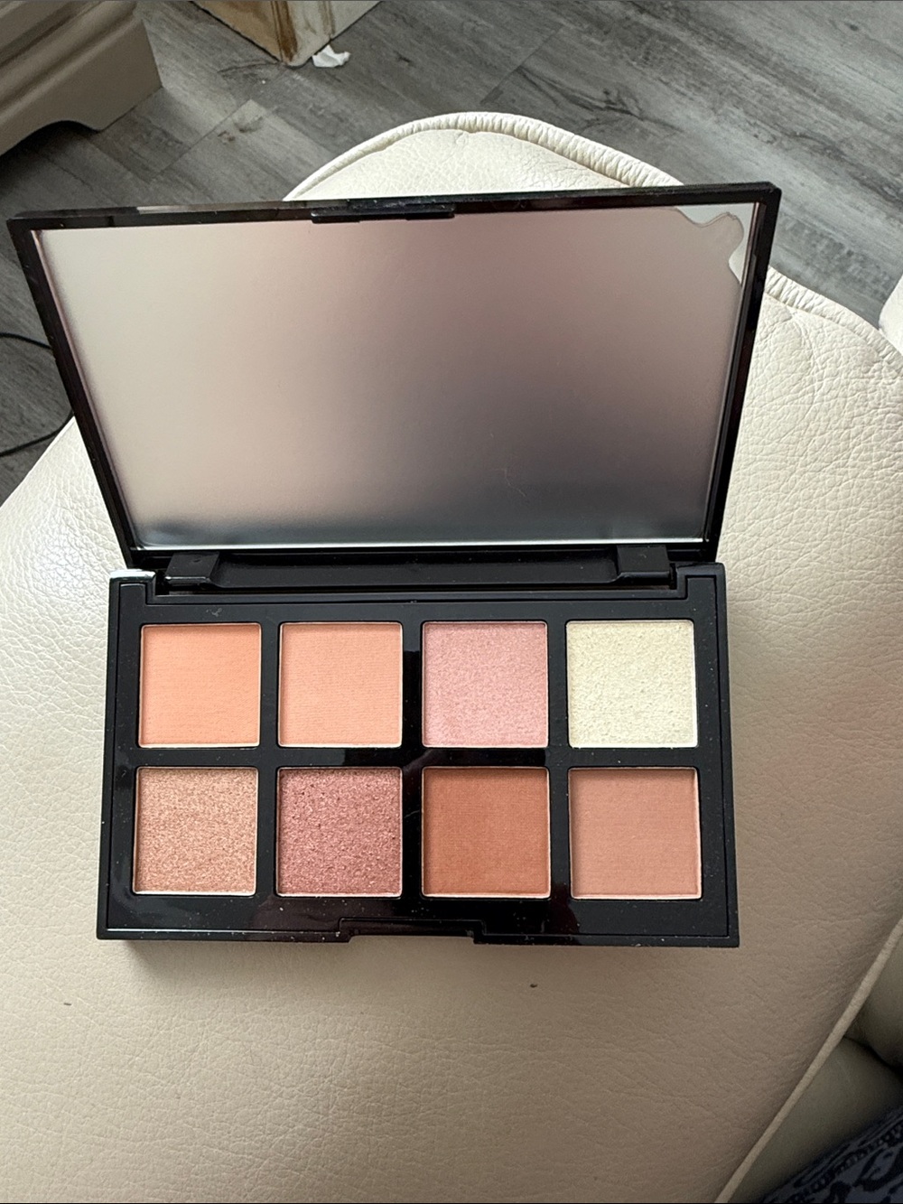 Everyday Peach & Rose 8-Color Eyeshadow Palette